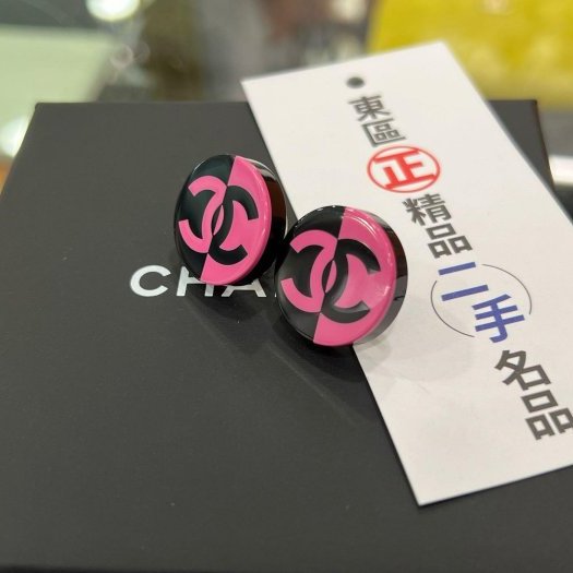 東區正精品㊣CHANEL D22S全新未使用香奈兒黑色粉色撞色壓克力針式耳環 無原廠盒子 RZ6295-3