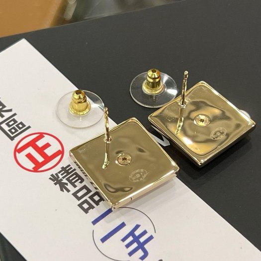 東區正精品㊣CHANEL ABA002全新未使用香奈兒金色雙C方形水鑽針式耳環 無原廠盒子 RZ6294-7