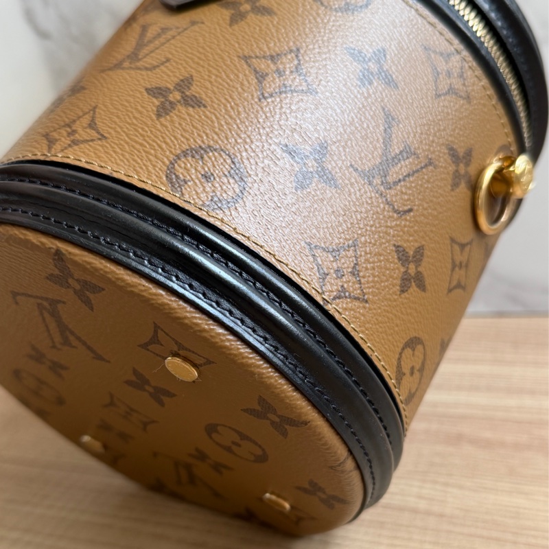 LV M43986 Cannes發財桶 晶片款式-14