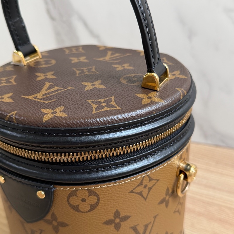 LV M43986 Cannes發財桶 晶片款式-15