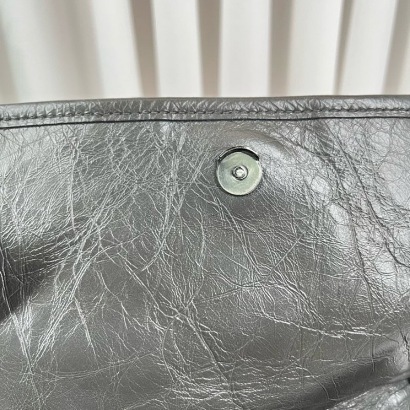 SAINT LAURENT聖羅蘭 Niki灰色小牛皮logo復古皺褶 鏈條包 可單肩手提 油蠟皮 上身效果超級美膩-16