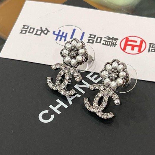 東區正精品㊣CHANEL AB9608 近全新香奈兒黑銀色雙C山茶花水鑽珍珠針式耳環 無原廠盒子 RZ6297-2