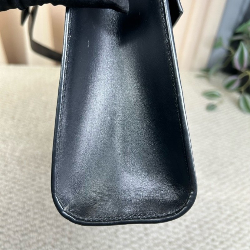 YSL聖羅蘭 MANHATTAN BOX曼哈頓系列黑金牛皮革肩背包 金色五金 經典黑色 容量大 日常通勤出門都合適 日常百搭-12