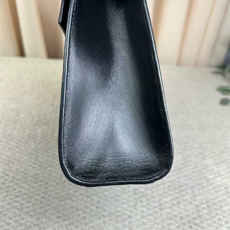 YSL聖羅蘭 MANHATTAN BOX曼哈頓系列黑金牛皮革肩背包 金色五金 經典黑色 容量大 日常通勤出門都合適 日常百搭-13