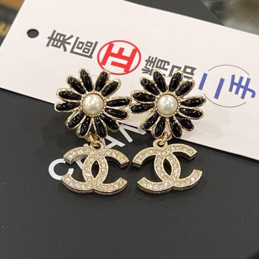 東區正精品㊣CHANEL A22K 全新未使用香奈兒金色雙C水鑽黑色花朵針式耳環 無原廠盒子 RZ6298-0