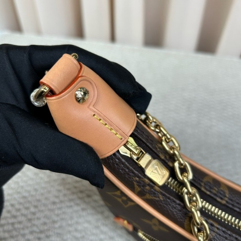 LV路易威登老花豌豆月亮包 老花配棕色邊框 金色鏈條裝飾 容量實用 日常百搭 可腋下背 斜挎 手提 單肩多種背法隨心切換-15