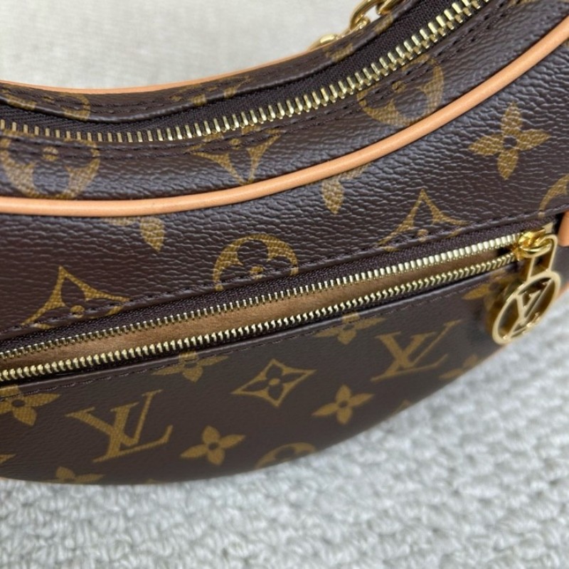 LV路易威登老花豌豆月亮包 老花配棕色邊框 金色鏈條裝飾 容量實用 日常百搭 可腋下背 斜挎 手提 單肩多種背法隨心切換-16