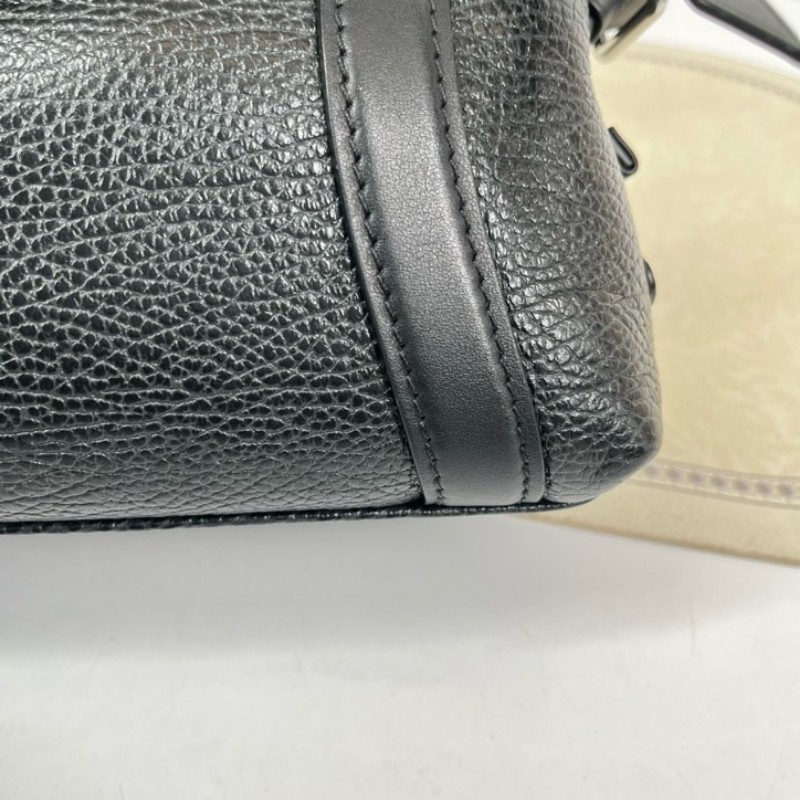 LV路易威登 晶片款 biker黑銀機車包 很適合日常輕便攜帶 融合了柔韌性與優雅風格-11