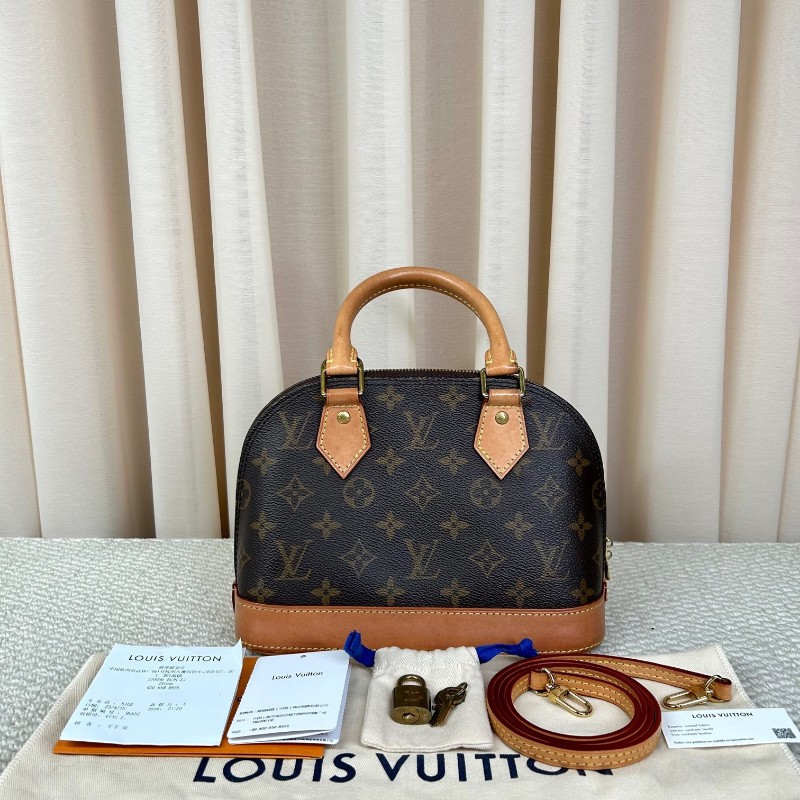 LV路易威登貝殼BB 芯片款 經典老花貝殼包 時尚百搭 手拎優雅 斜挎休閒 容量大-1