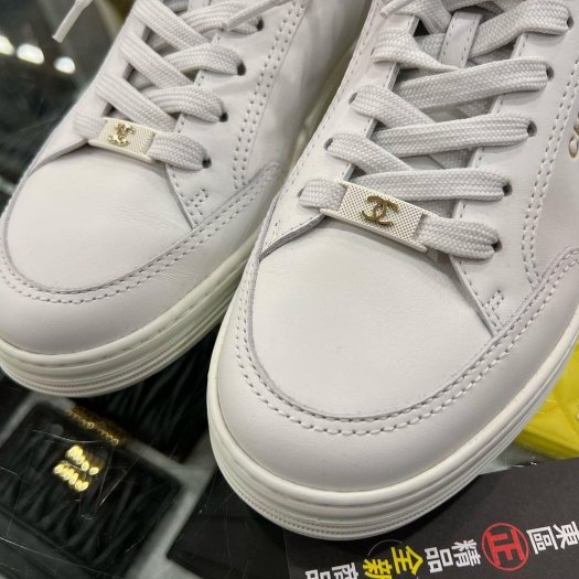 東區正精品㊣CHANEL G45085 全新香奈兒白色小牛皮金色雙C休閒鞋運動鞋球鞋 38號 RZ6300-10