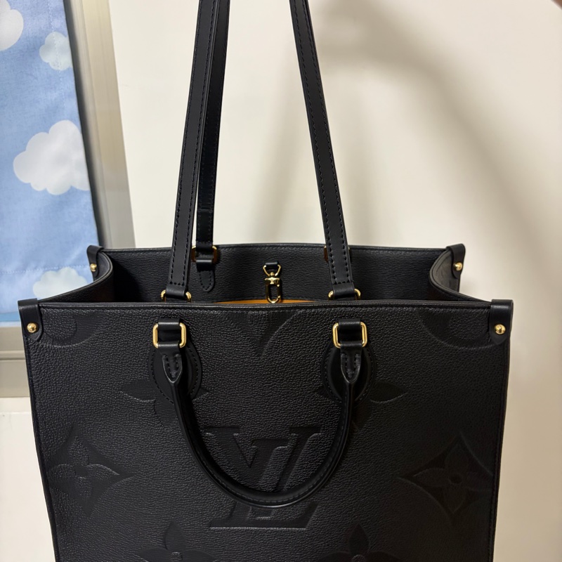 LV on the go M-10