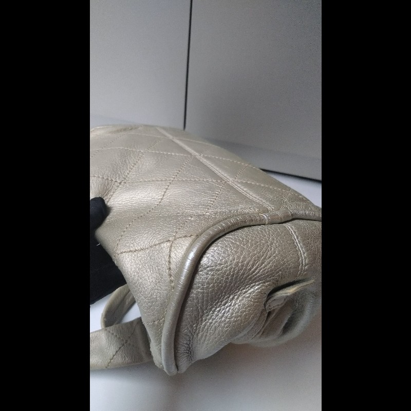 Chanel 銀色軟皮革抓皺手提波士頓包-11