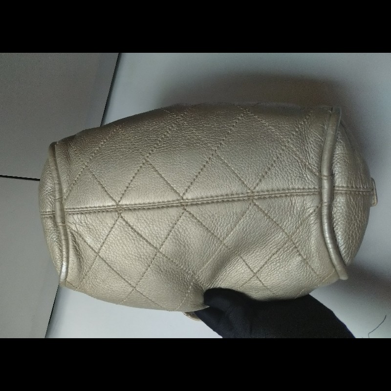 Chanel 銀色軟皮革抓皺手提波士頓包-12