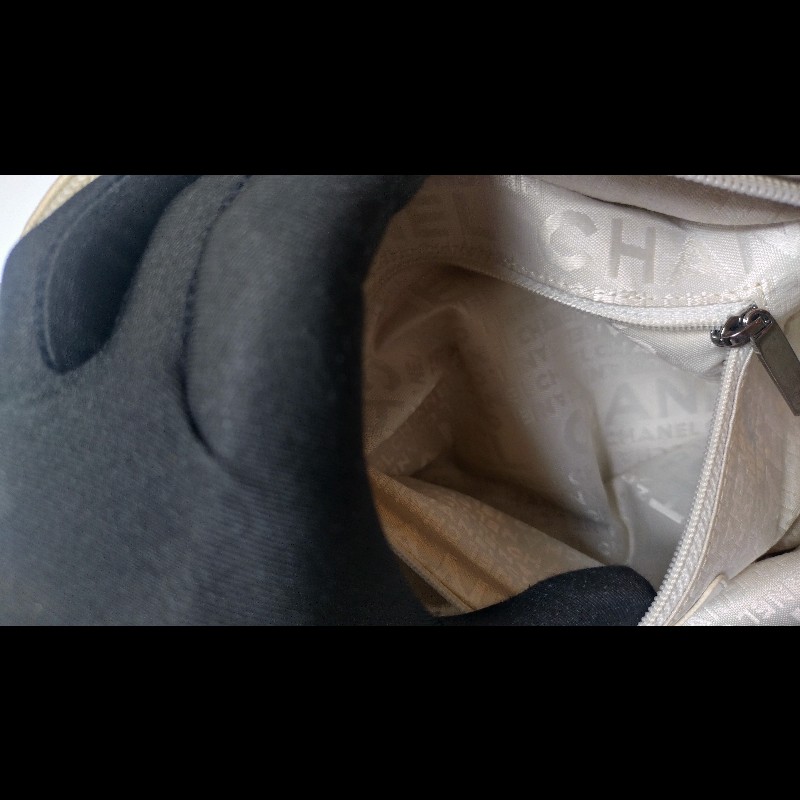 Chanel 銀色軟皮革抓皺手提波士頓包-19