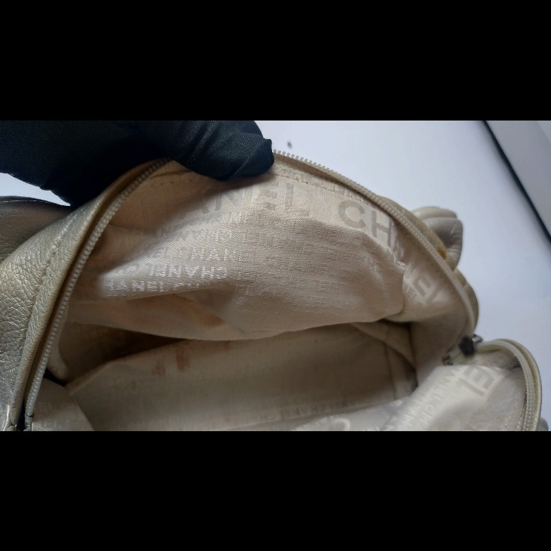 Chanel 銀色軟皮革抓皺手提波士頓包-21