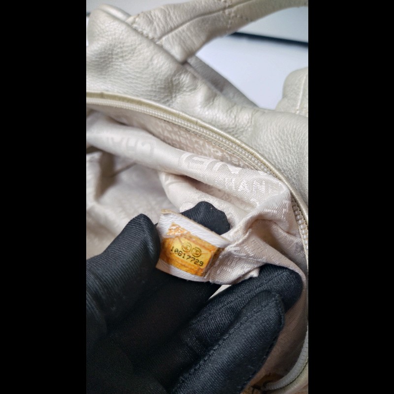 Chanel 銀色軟皮革抓皺手提波士頓包-23