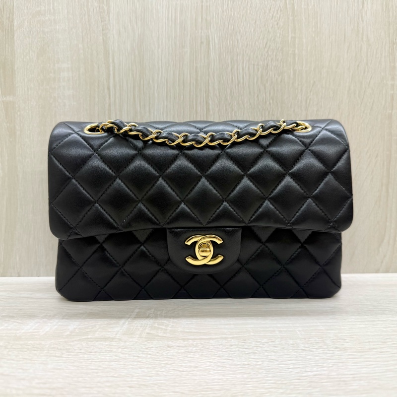 Chaenl 絕對主場✨黑金羊皮COCO23 /A01113-1