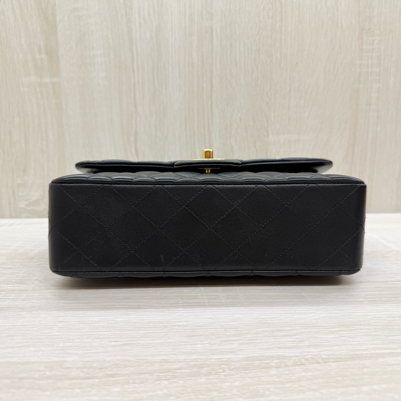 Chaenl 絕對主場✨黑金羊皮COCO23 /A01113-4