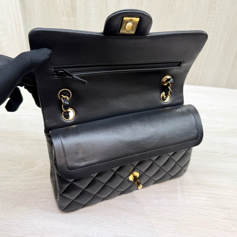 Chaenl 絕對主場✨黑金羊皮COCO23 /A01113-5