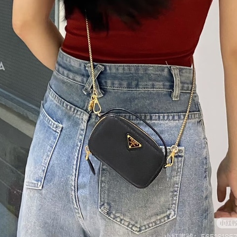 最低價‼️Prada普拉達黑金鏈條斜挎包單肩包