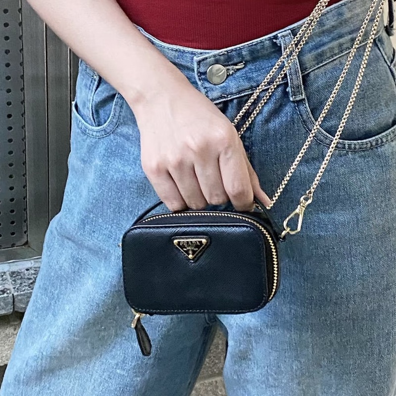 最低價‼️Prada普拉達黑金鏈條斜挎包單肩包-1