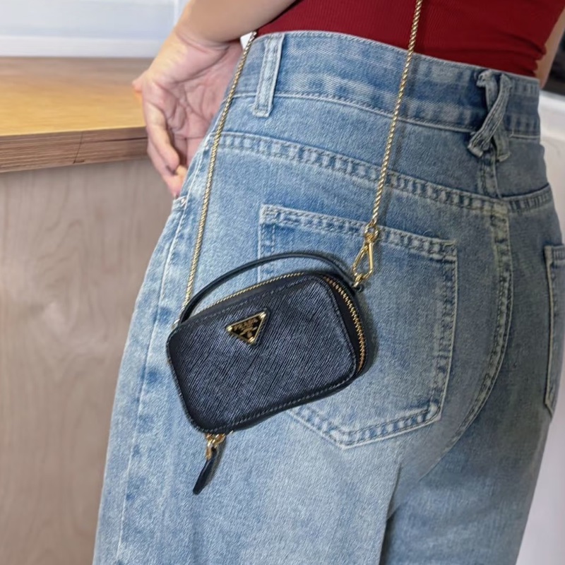 最低價‼️Prada普拉達黑金鏈條斜挎包單肩包-3