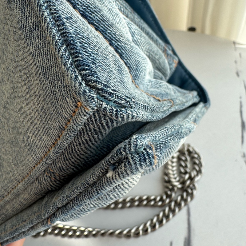 Balenciaga 丹寧銀釦沙漏包-11