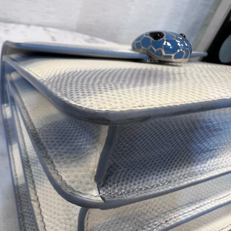 Bvlgari 白藍漸層水蛇皮水藍琺瑯蛇頭下蓋手提肩背包-7