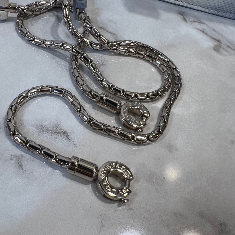 Bvlgari 白藍漸層水蛇皮水藍琺瑯蛇頭下蓋手提肩背包-14