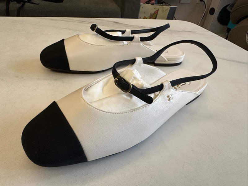 Chanel 後繫帶雙色瑪麗珍鞋-2