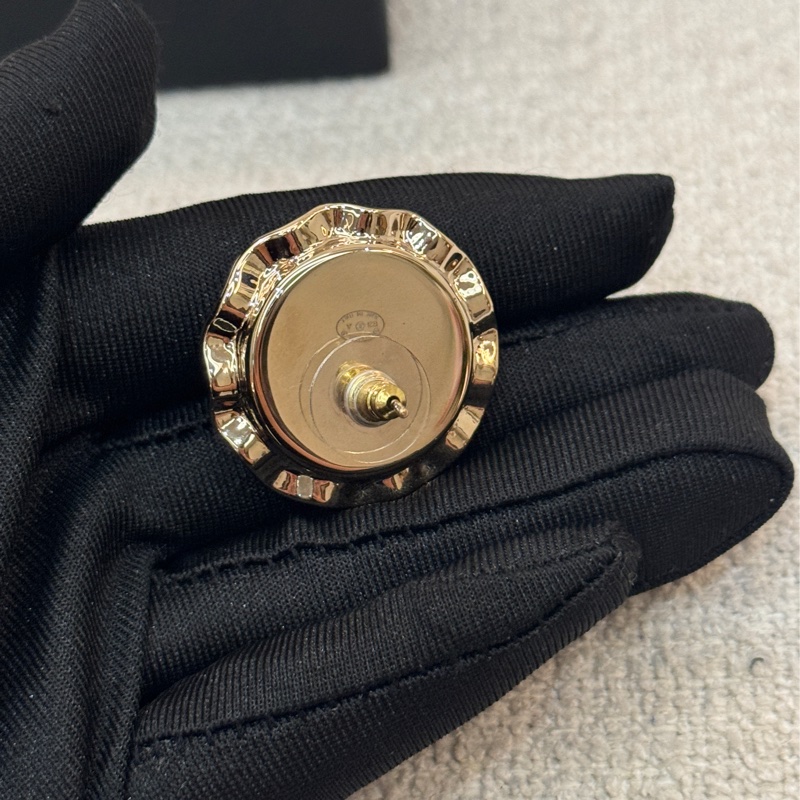 Chanel 太陽花耳針-2