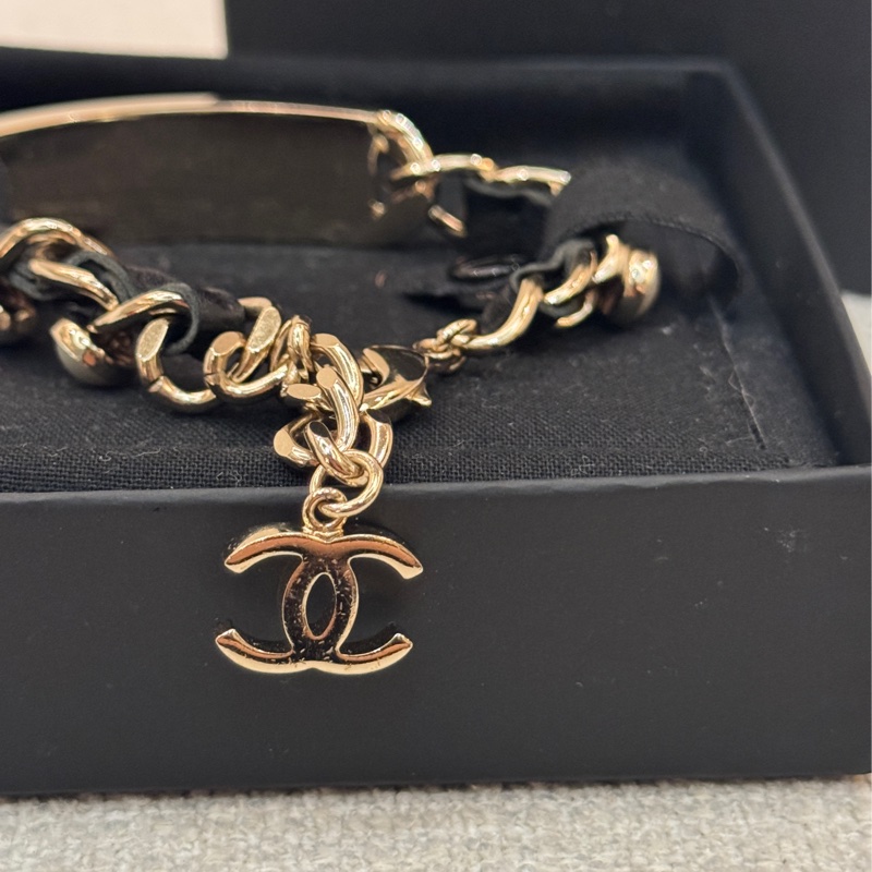 Chanel 皮穿練手環-6