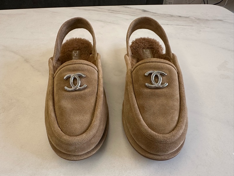 Chanel 棕色麂皮羊毛樂福鞋-0