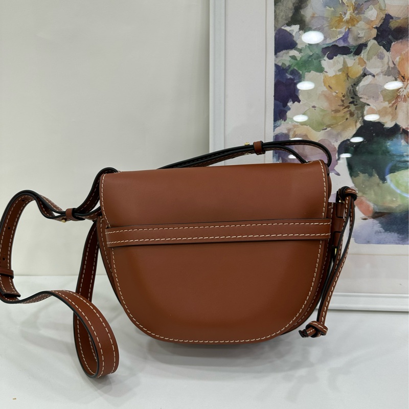 Loewe 羅意威 gate蝴蝶結焦糖棕色牛皮小號 馬鞍包-2