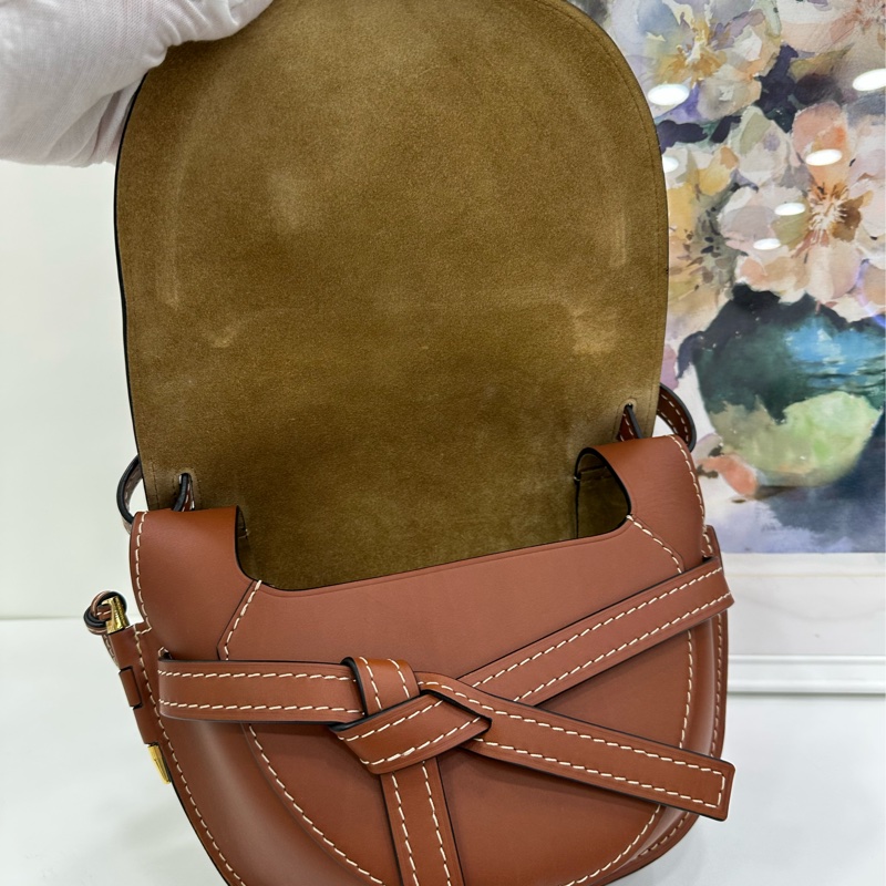 Loewe 羅意威 gate蝴蝶結焦糖棕色牛皮小號 馬鞍包-7