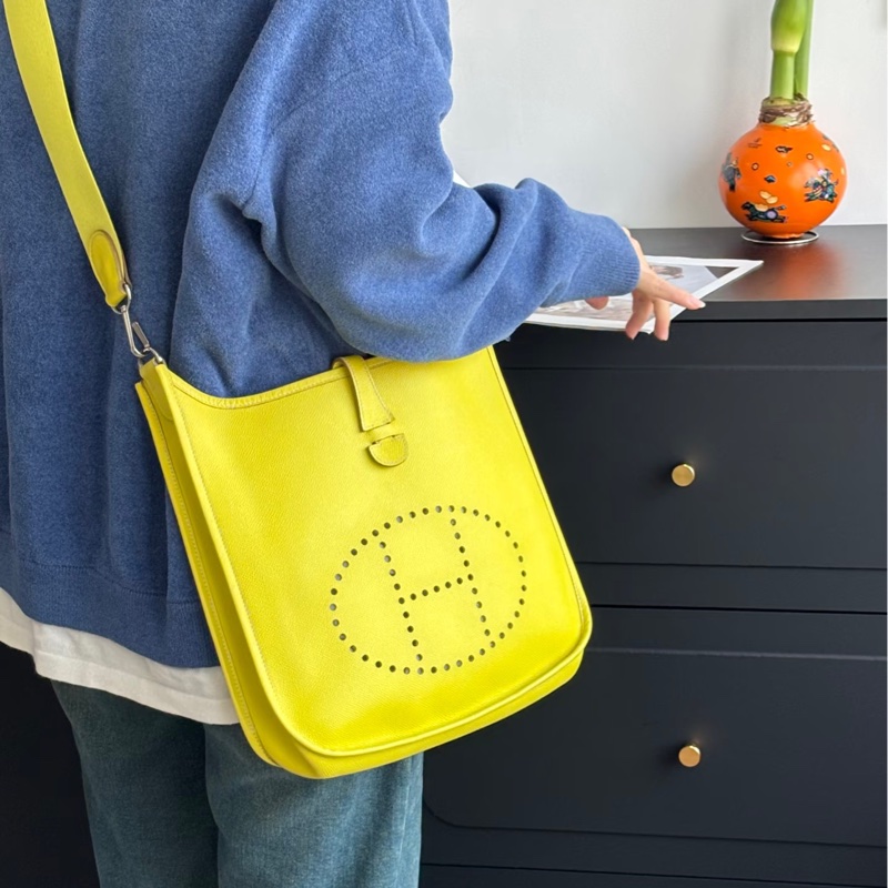 HERMES 💛9R萊姆黃EPSOM皮Evelyne29cm-1