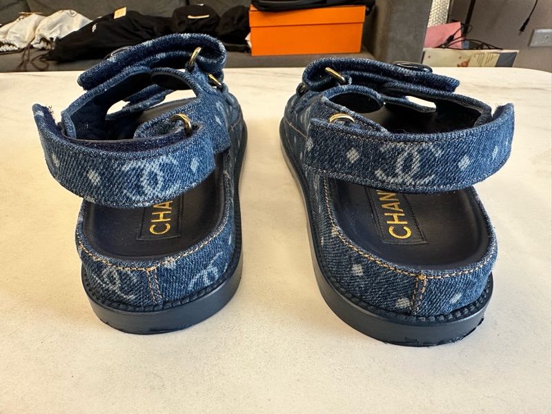 Chanel 藍色牛仔涼鞋-3