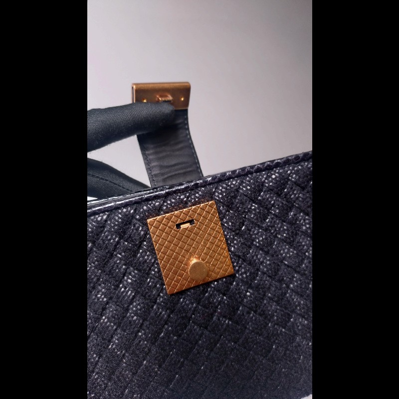 BV 金釦黑毛線編織大手拿包-7