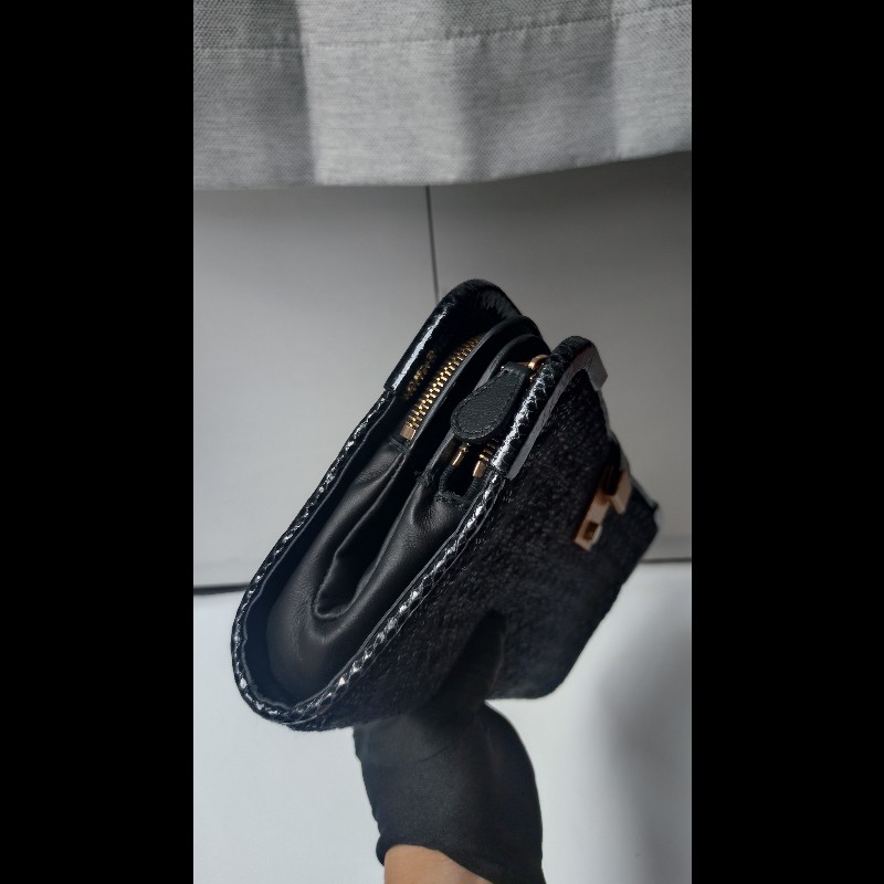 BV 金釦黑毛線編織大手拿包-11