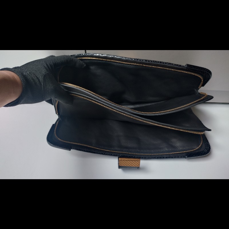 BV 金釦黑毛線編織大手拿包-19