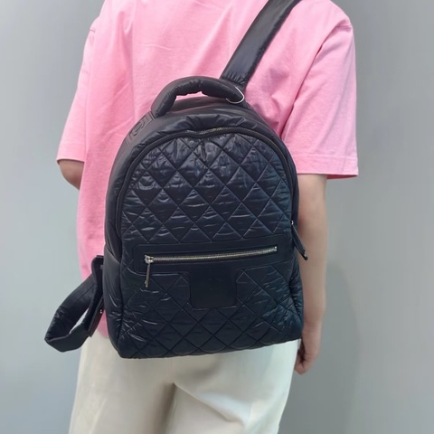 限時超低價😍99新🌟Chanel香奈兒全黑空氣後背包雙肩包書包