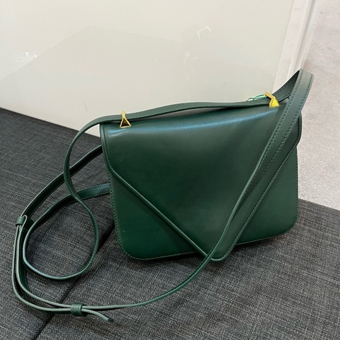 Bottega Veneta mount bag ( Green )