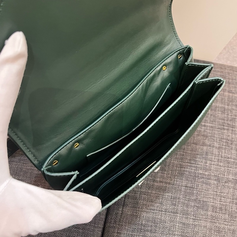 Bottega Veneta mount bag ( Green )-3