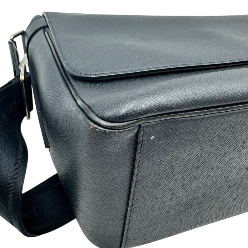 【美收精品】LOUIS VUITTON 黑色單肩包 C-265【隔月月中將轉賣至日本 上架期限30天】-6