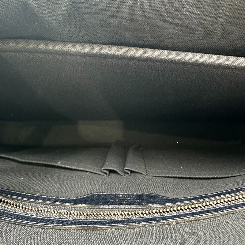 【美收精品】LOUIS VUITTON 黑色單肩包 C-265【隔月月中將轉賣至日本 上架期限30天】-11