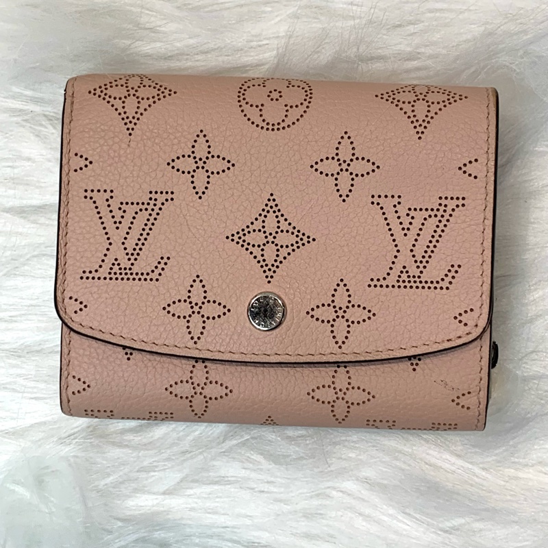 LV老花 Mono-Mahina Short Wallet 粉色短錢包-1