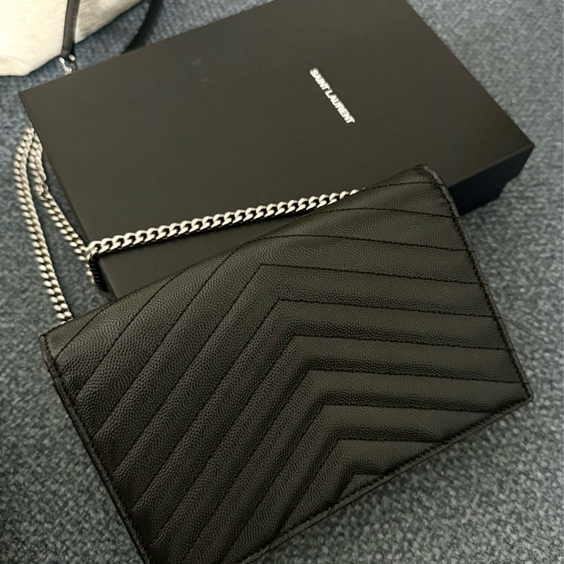 聖羅蘭 YSL WOC 粒面皮革信封袋式鏈條錢包/魚子醬/手拿 斜背包-3