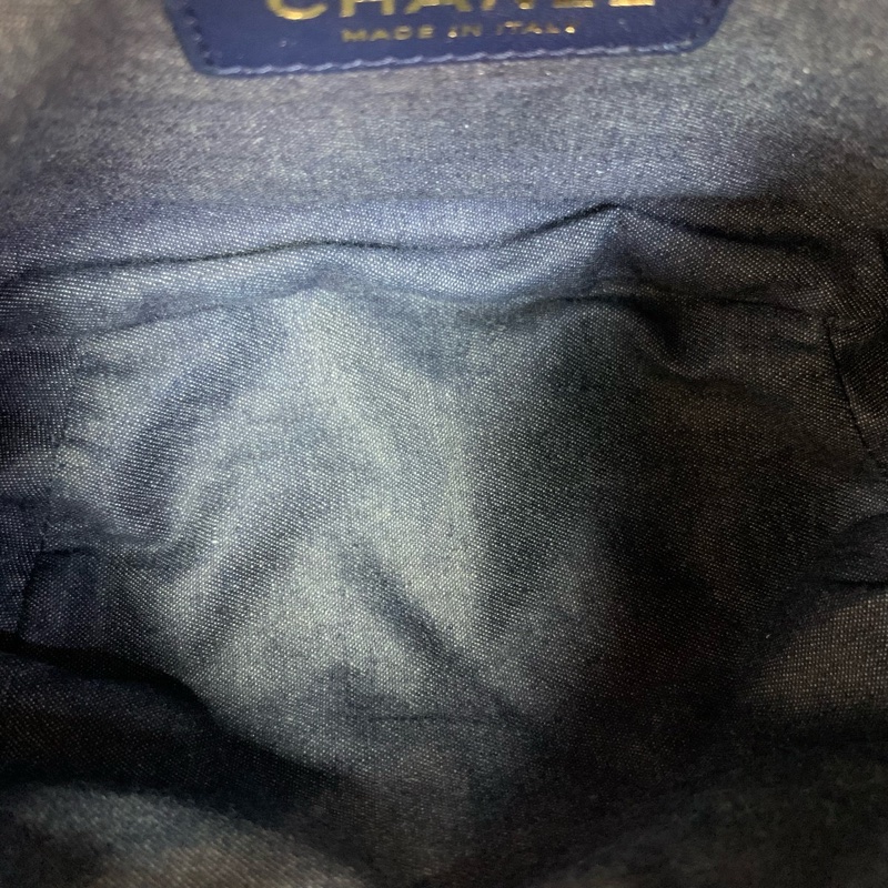 罕有風靡全球Chanel黑色小羊皮腰包-6