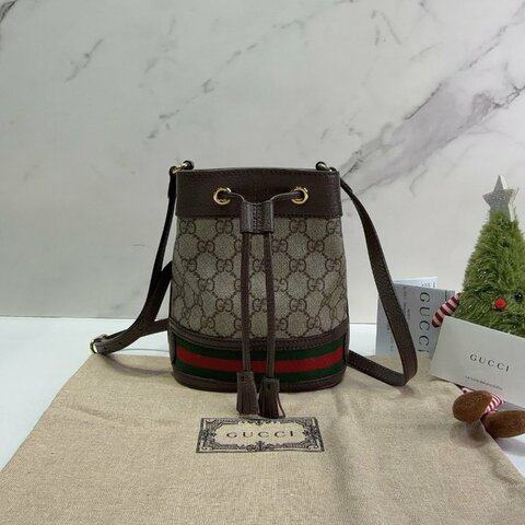 GUCCI Ophidia GG 迷你水桶包