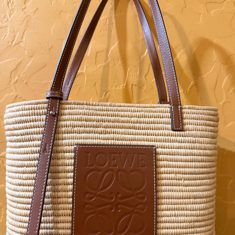 Loewe草編肩背包/手提包  夏天必備 誠可議價-0